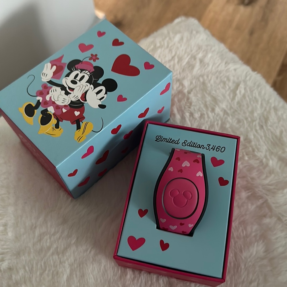 Limited Edition Magic Band!